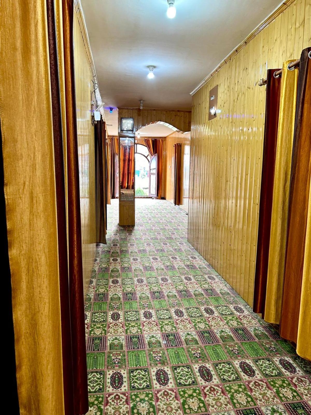 Highway Heaven Homestay Srinagar (Jammu and Kashmir)