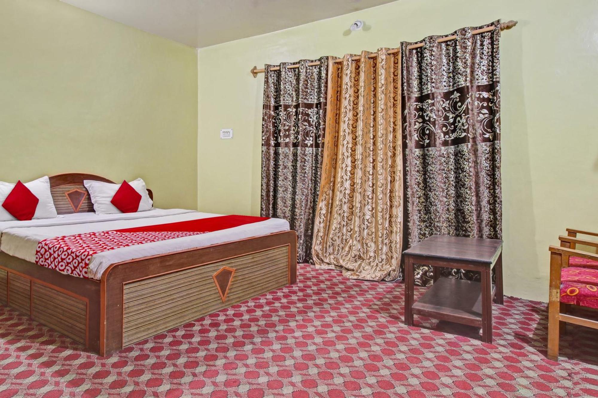 Hotel Ab-i-hayat 2*