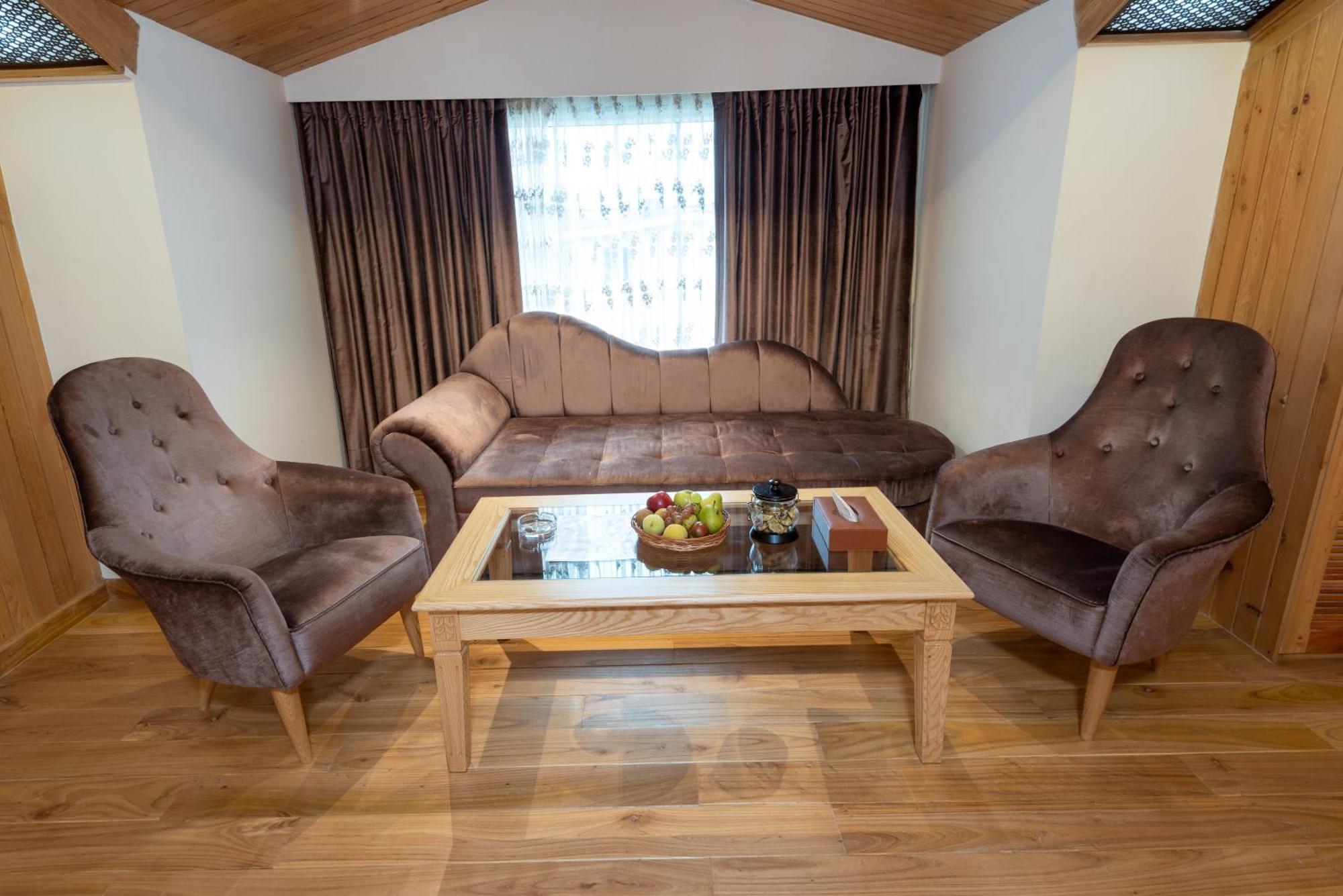 Hotel Grand Boulevard 4*