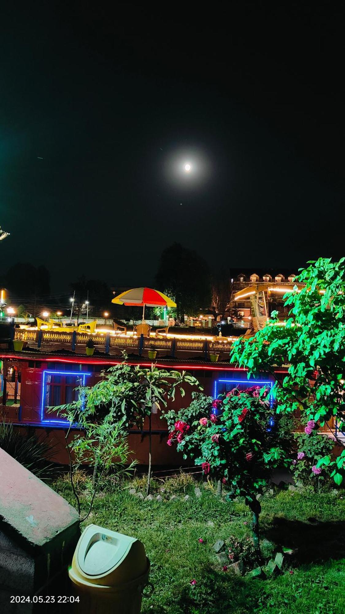 Houseboat Karima Palace 3*