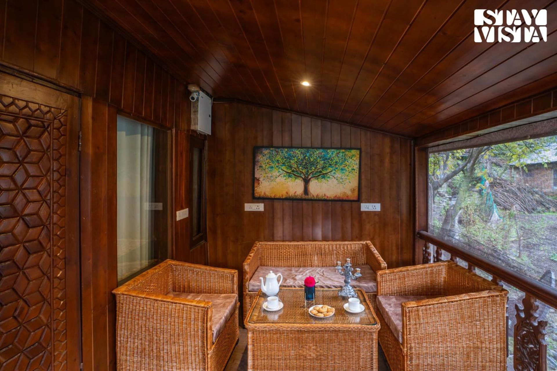 Stayvista At The Bear Necessities * Srinagar (Jammu and Kashmir)