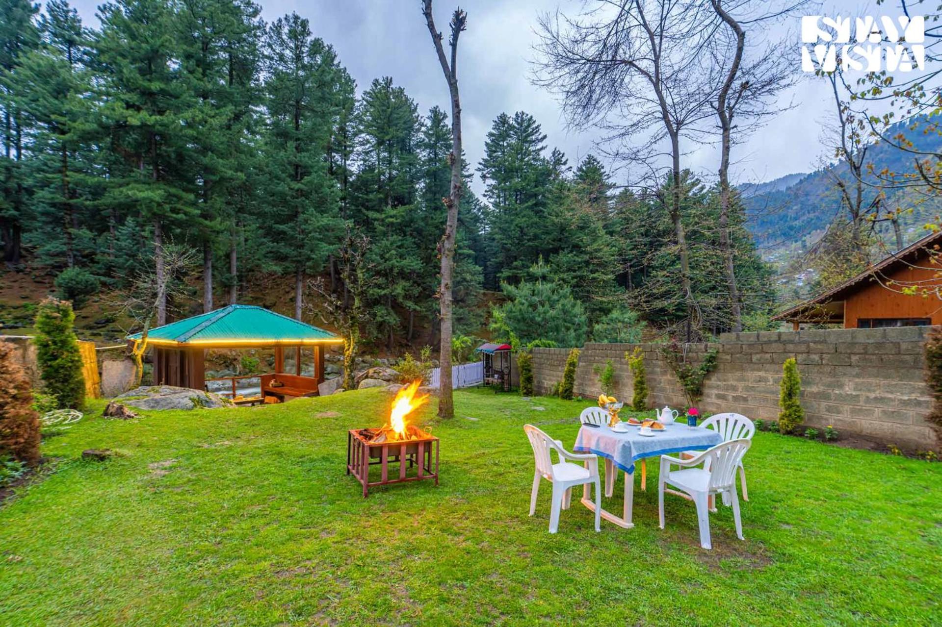 Stayvista At The Bear Necessities * Srinagar (Jammu and Kashmir)