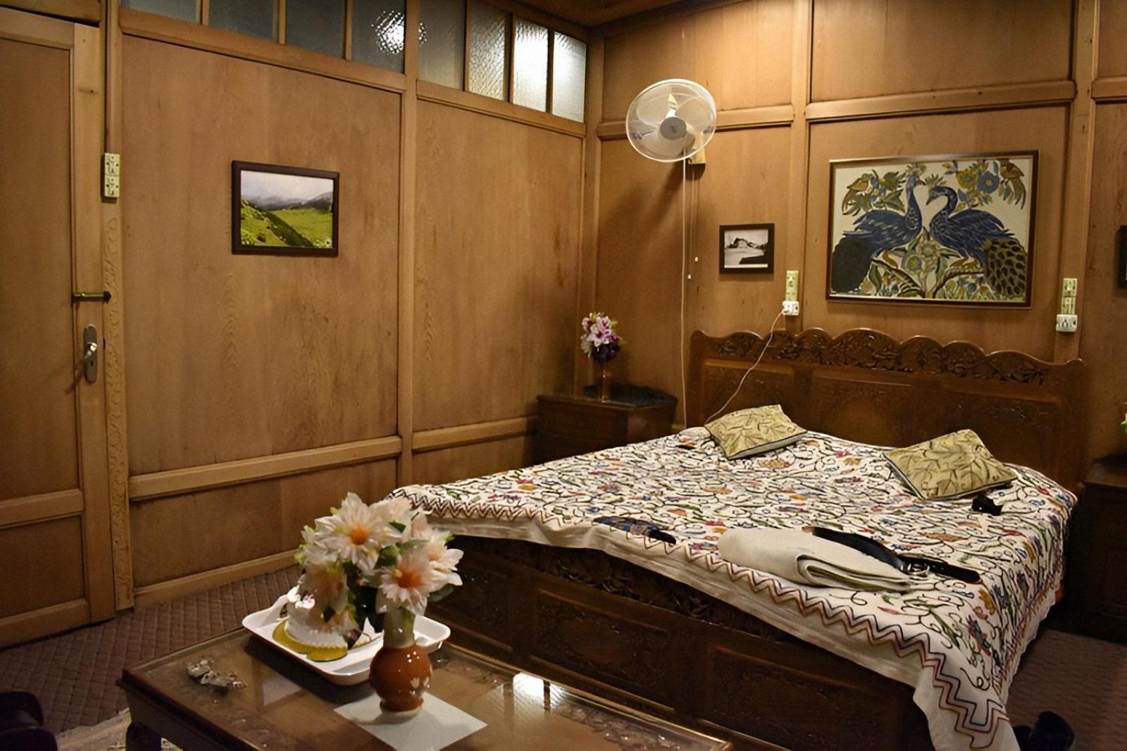 Hareem Group Of Houseboats 4* Srinagar (Jammu and Kashmir)