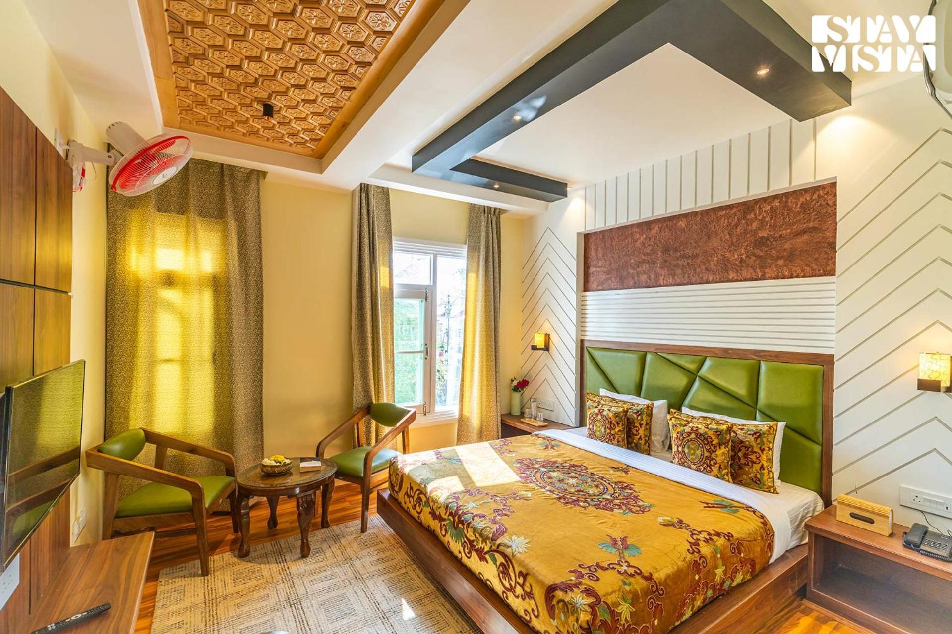 Stayvista At Gauhar With Projector Set-up, Steam & Indoor Jacuzzi