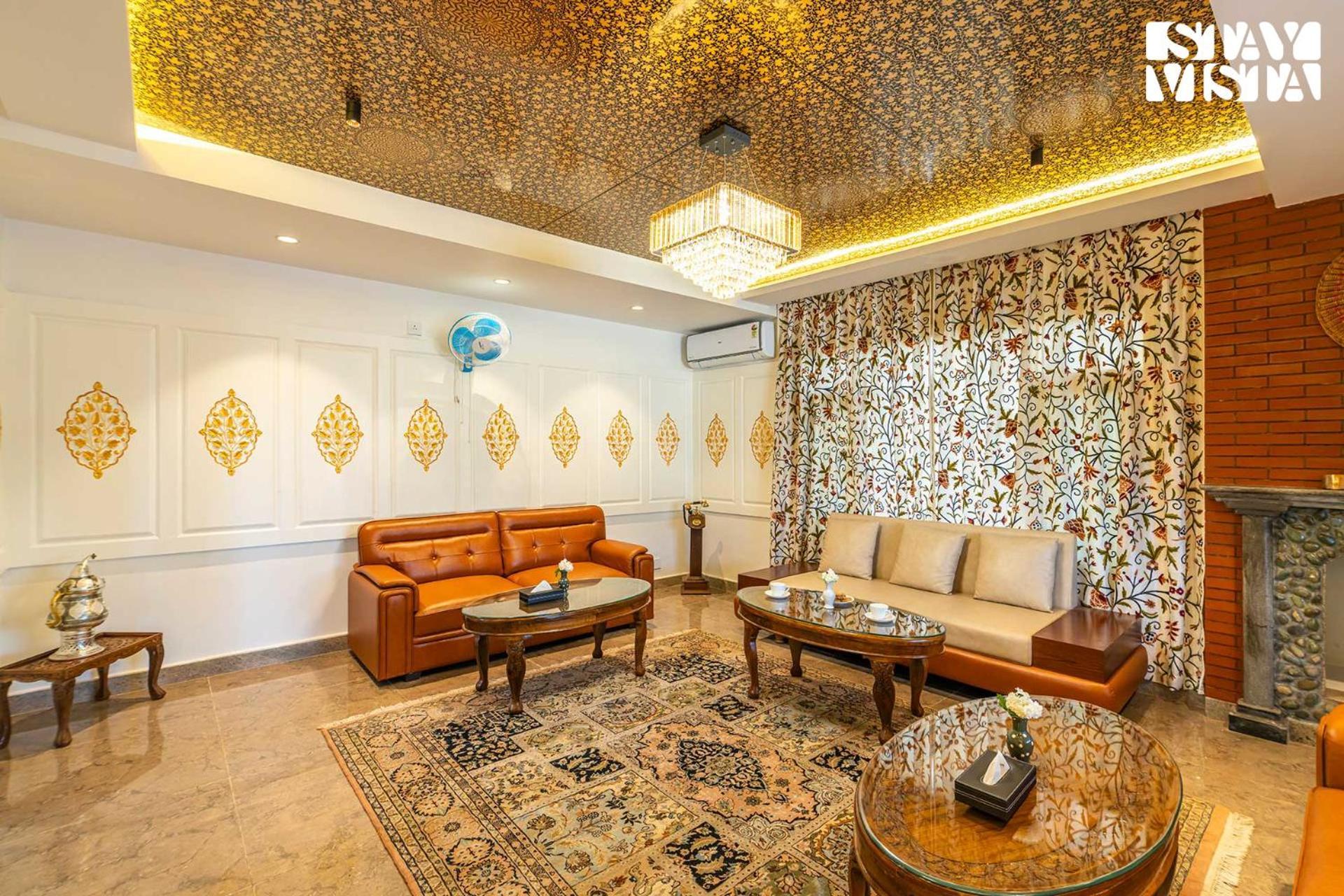 Stayvista At Gauhar With Projector Set-up, Steam & Indoor Jacuzzi Villa *