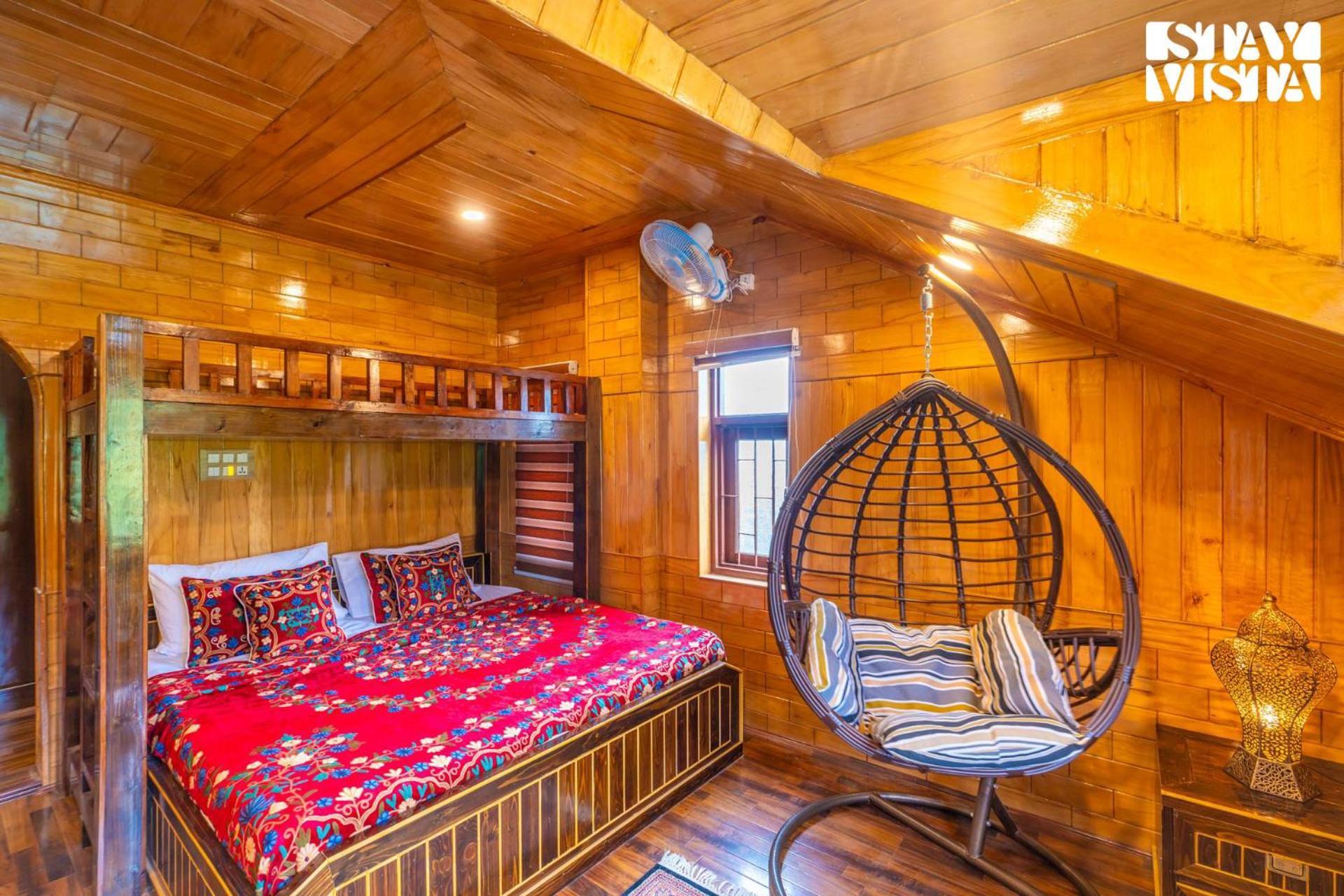 Stayvista At Nazneen With Bonfire & Gazebo Srinagar (Jammu and Kashmir)