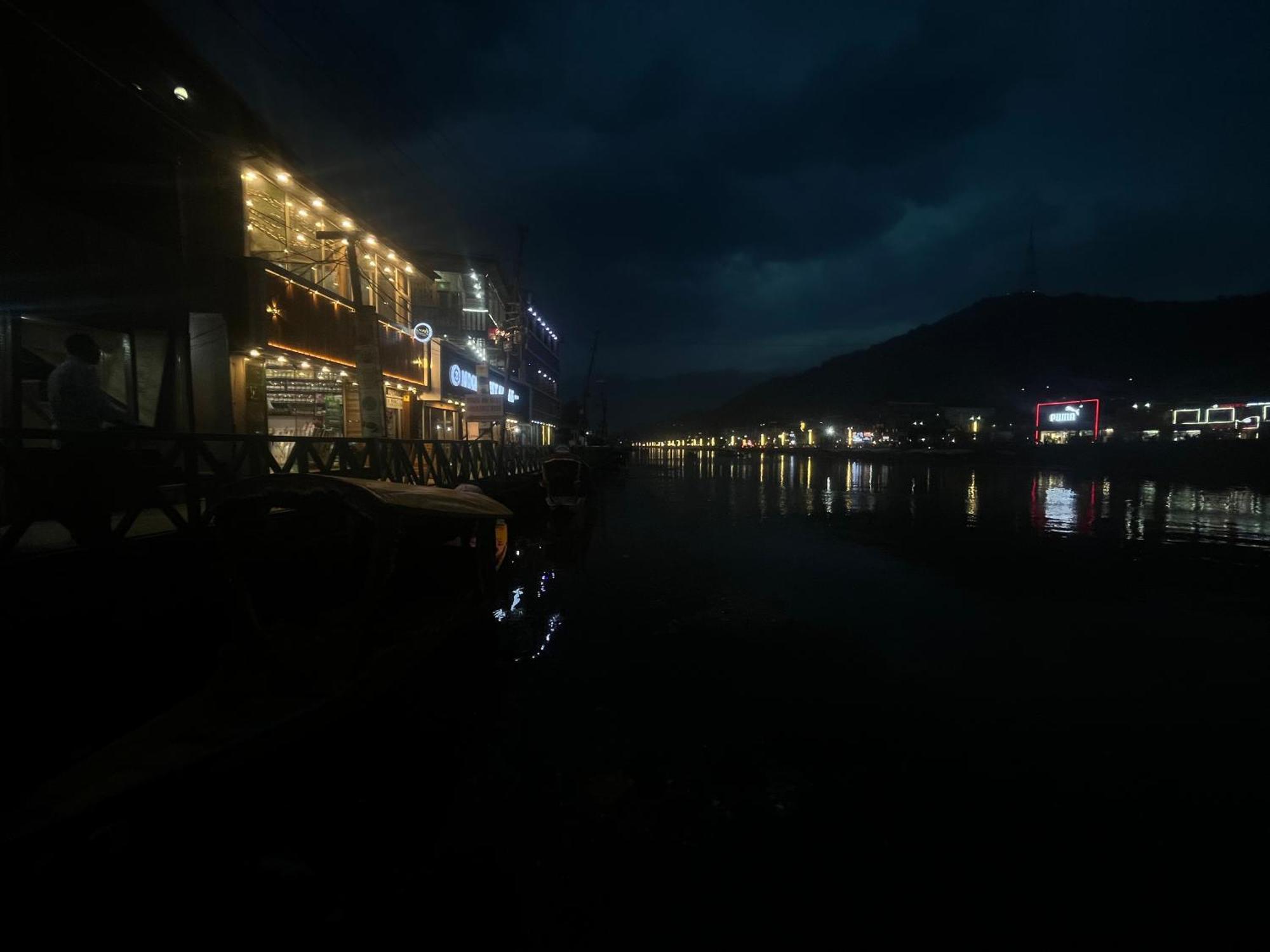 Bed & Breakfast Dal Fog Srinagar (Jammu and Kashmir)