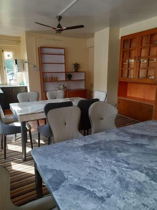 Family Floor At Riverside Homestay *