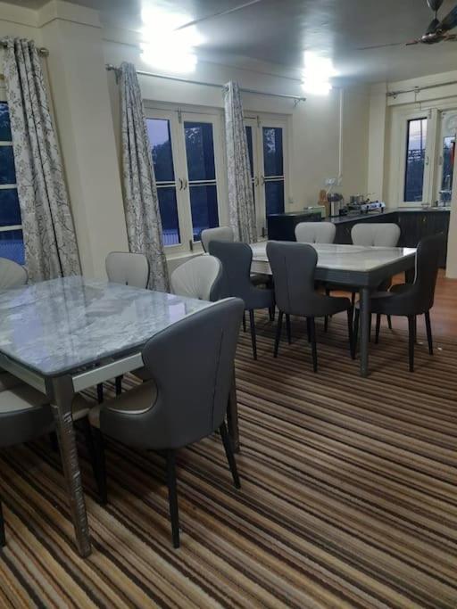 Family Floor At Riverside *