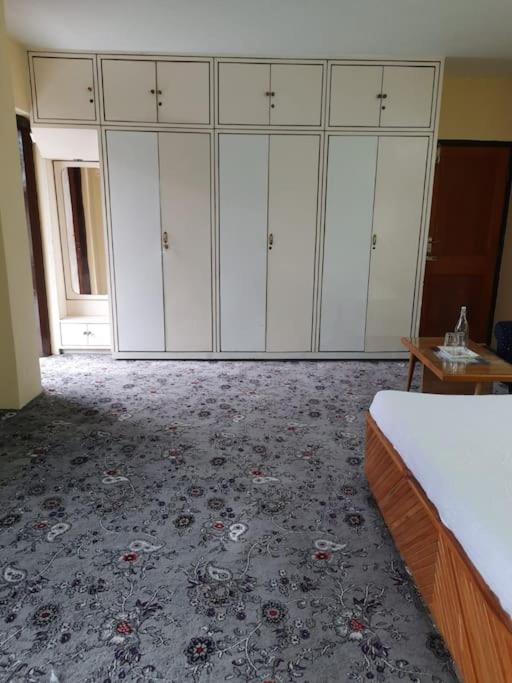 Family Floor At Riverside