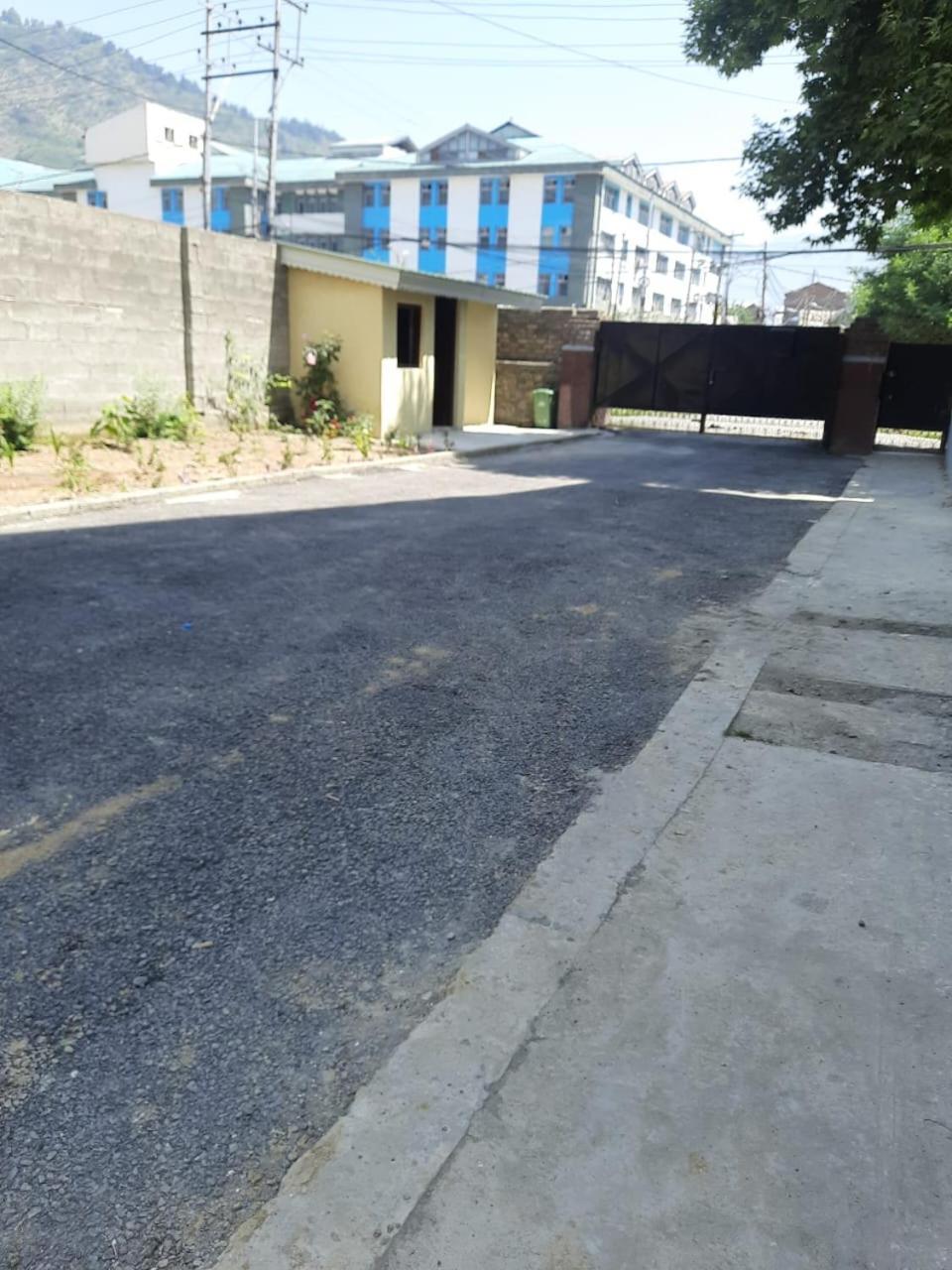 Homestay Family Floor At Riverside