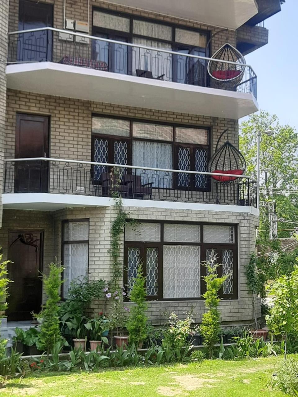 Homestay Family Floor At Riverside *