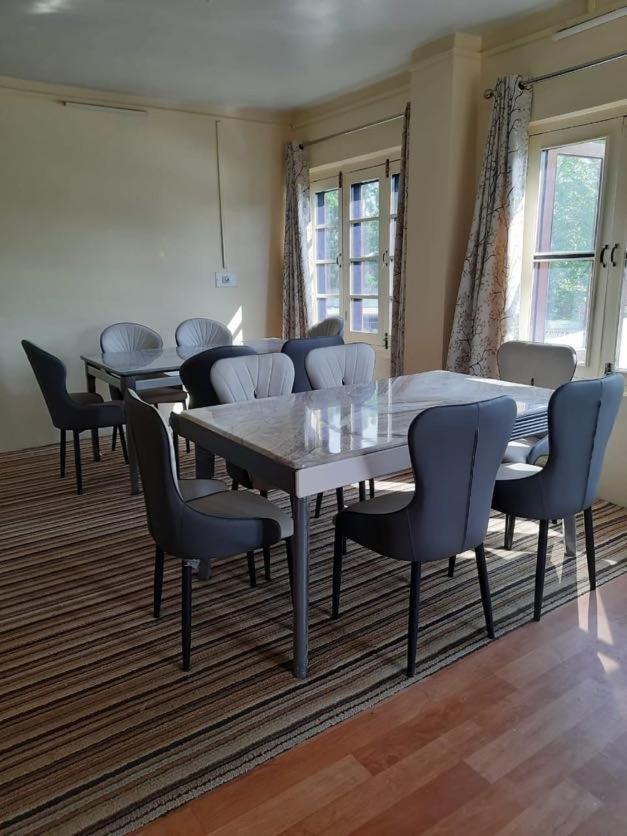 Family Floor At Riverside Homestay *