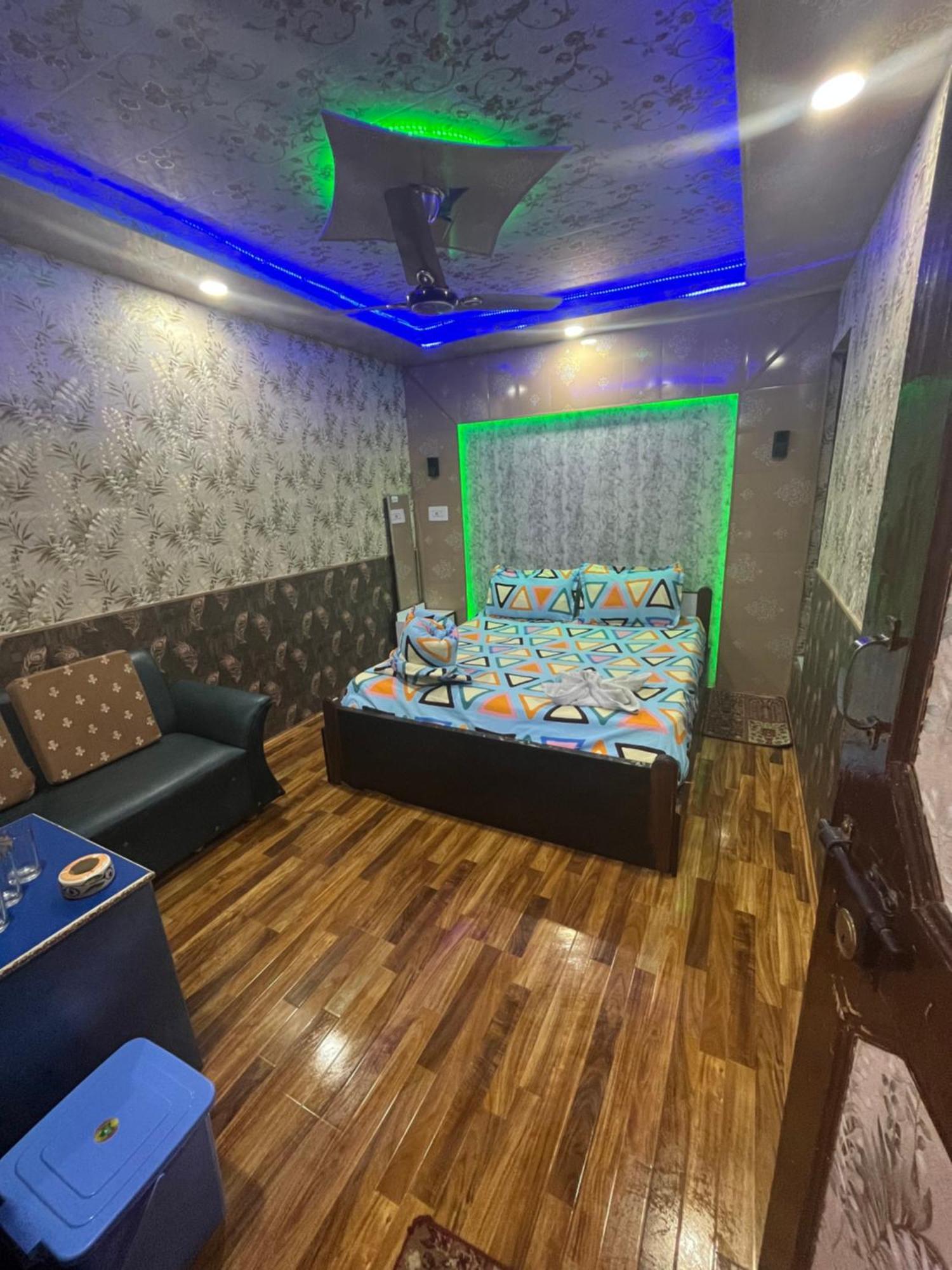 Bed & Breakfast Dal Fog Srinagar (Jammu and Kashmir)