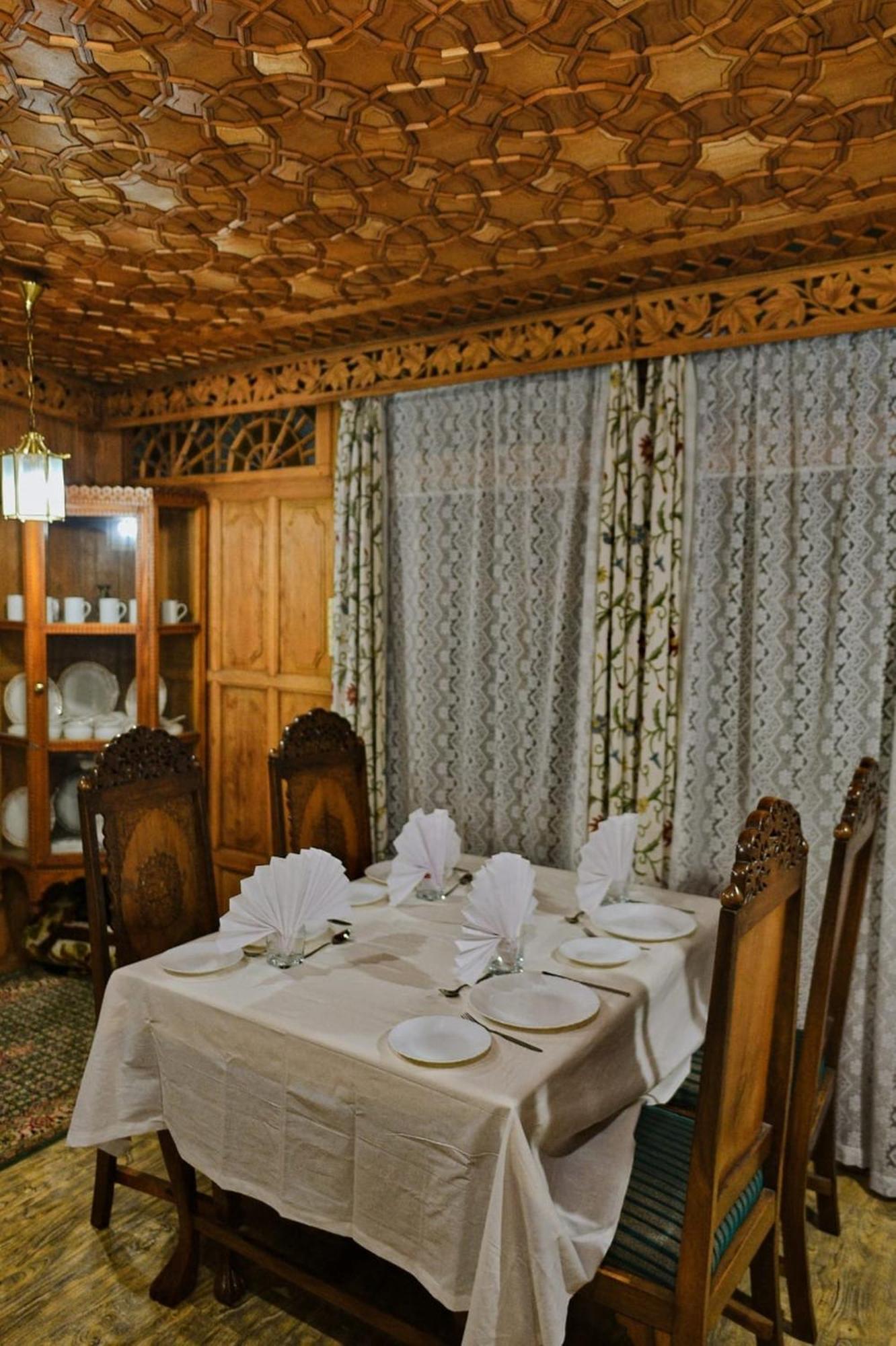 The Heritage Group Of Houseboats Hotel 4*