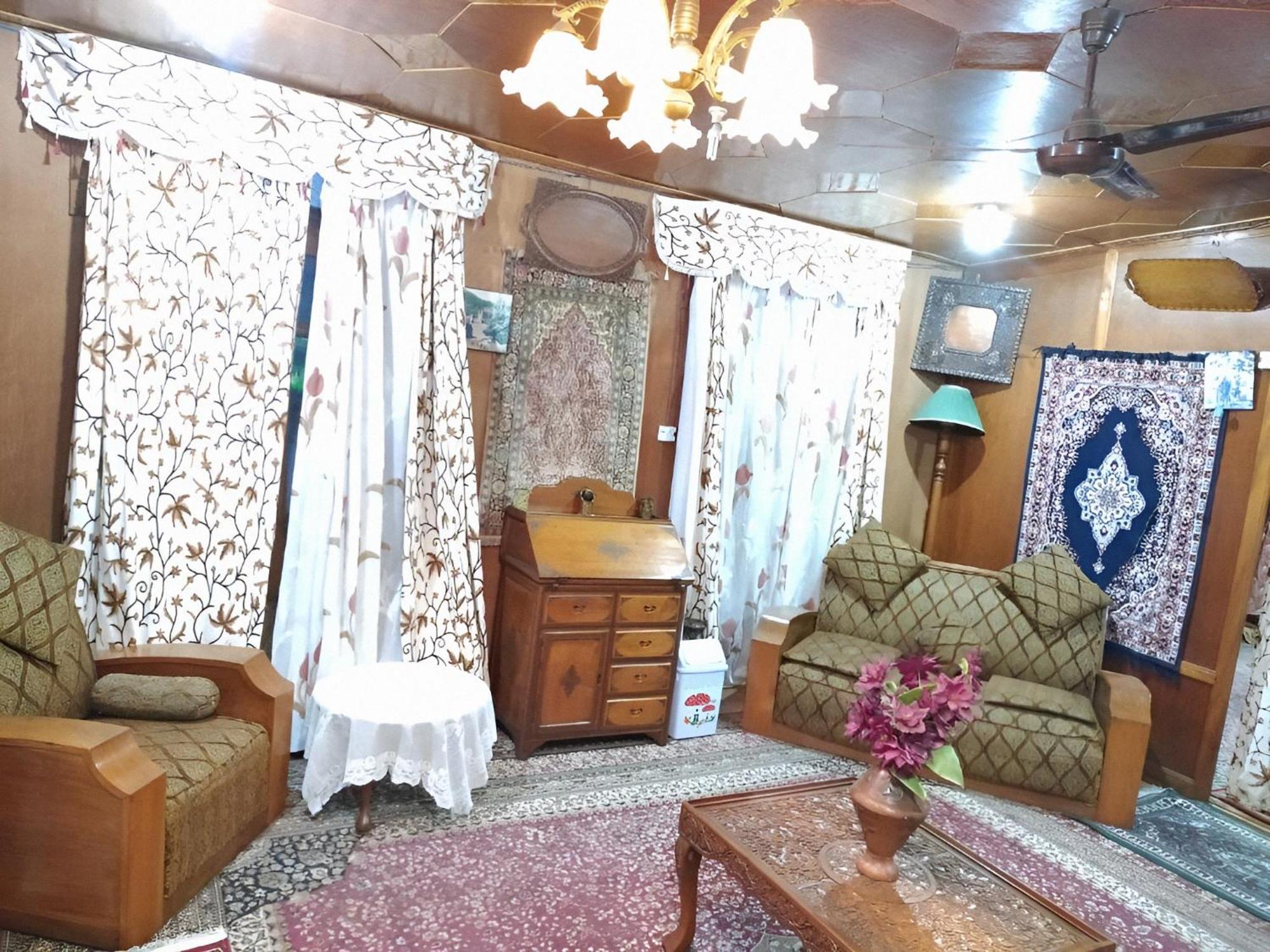 Anam Group Of Houseboats 4*