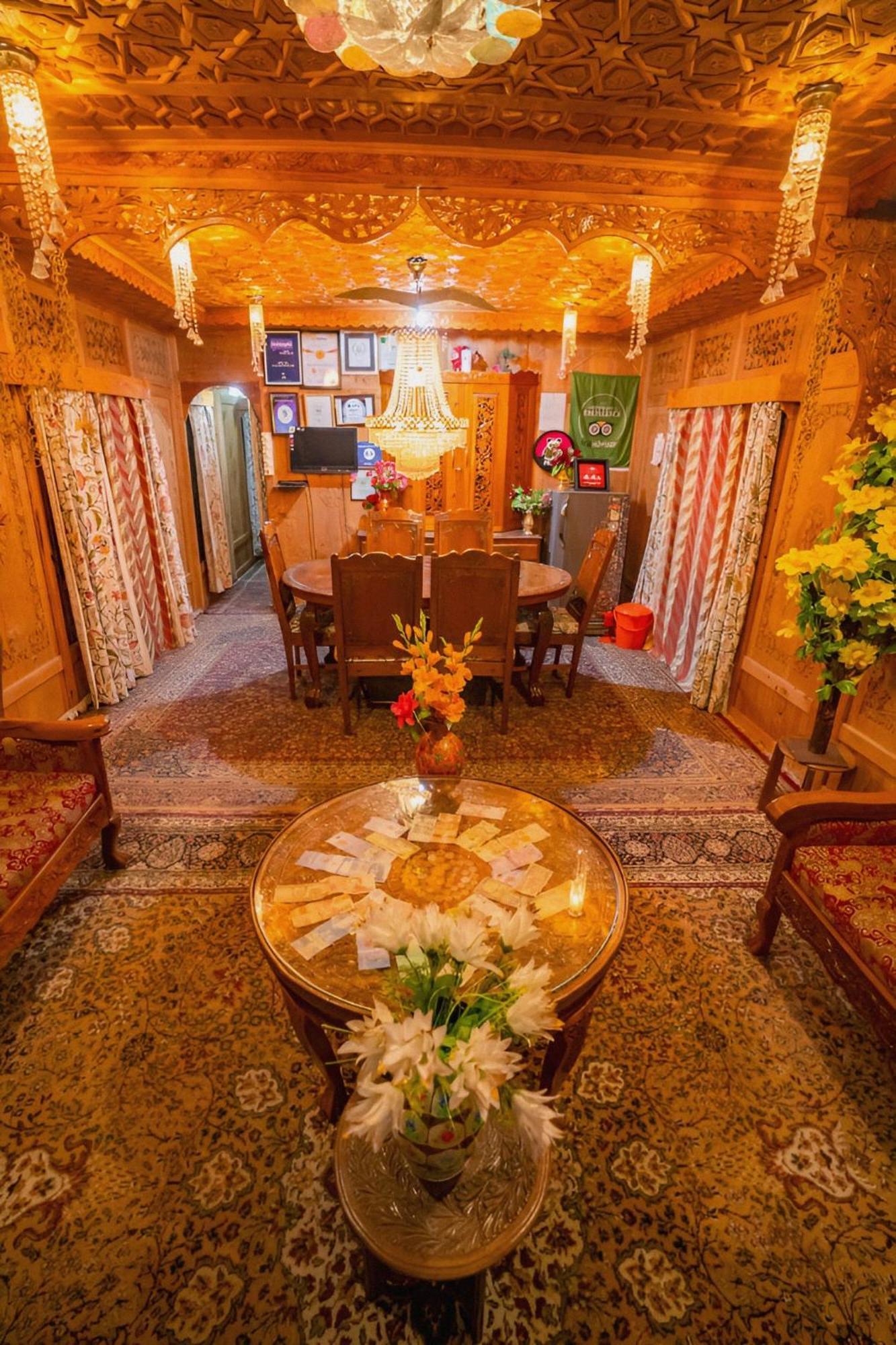 Anam Group Of Houseboats 4*