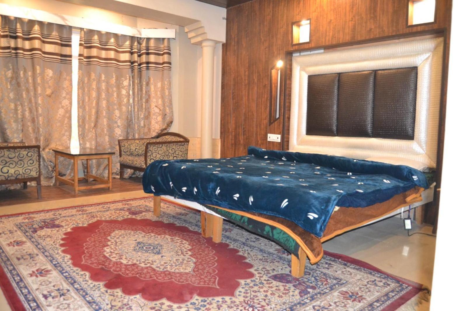 Zippino 3s3 Srinagar (Jammu and Kashmir)
