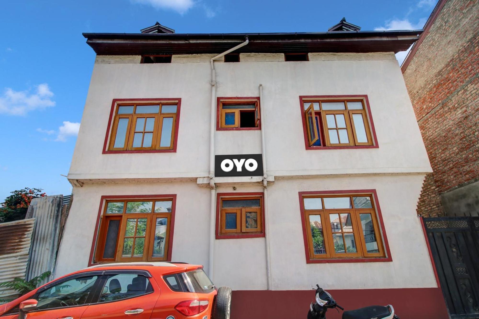 Hotel O Wooden Cave By M2 Srinagar (Jammu and Kashmir)