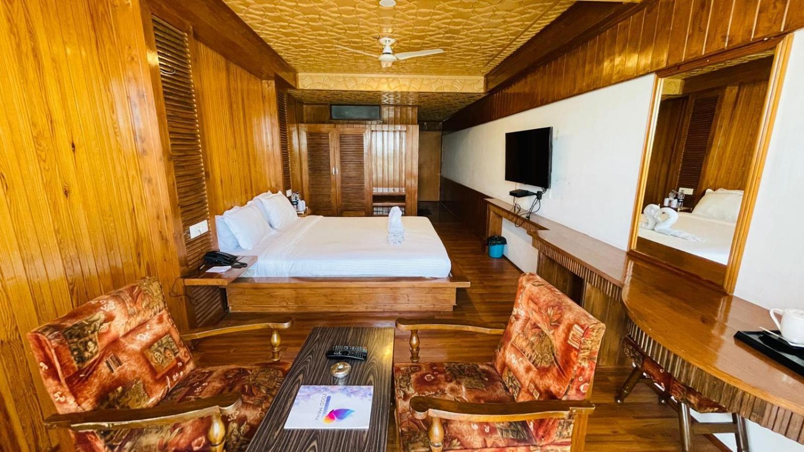 Zoz Dal View Hotel Srinagar (Jammu and Kashmir)