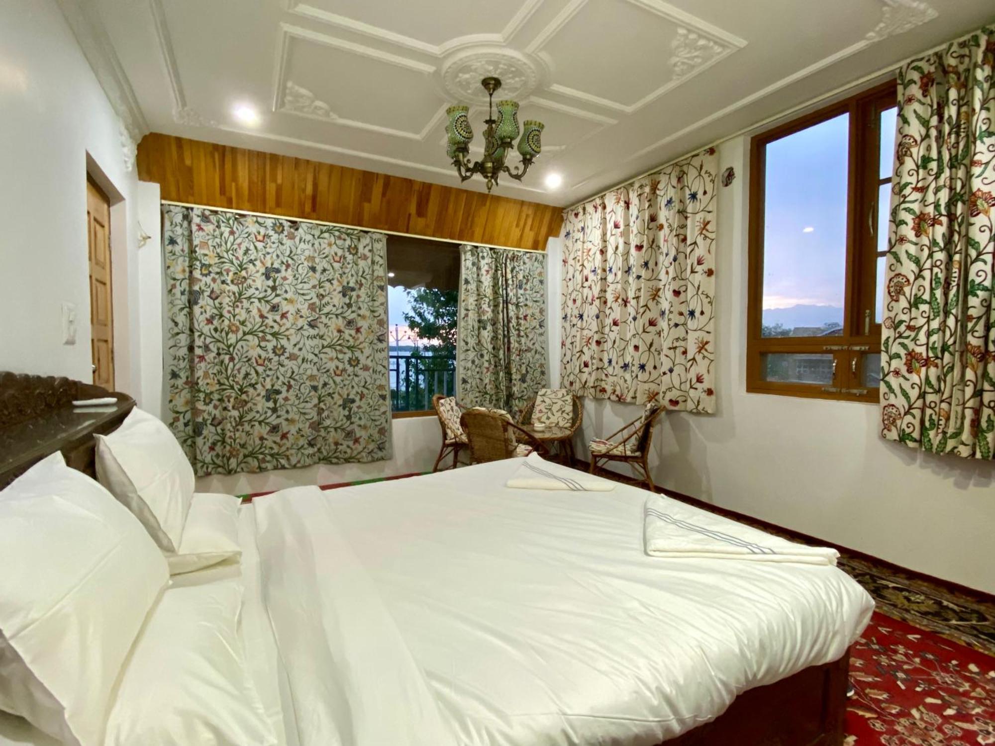 Heritage Lakend House Homestay *