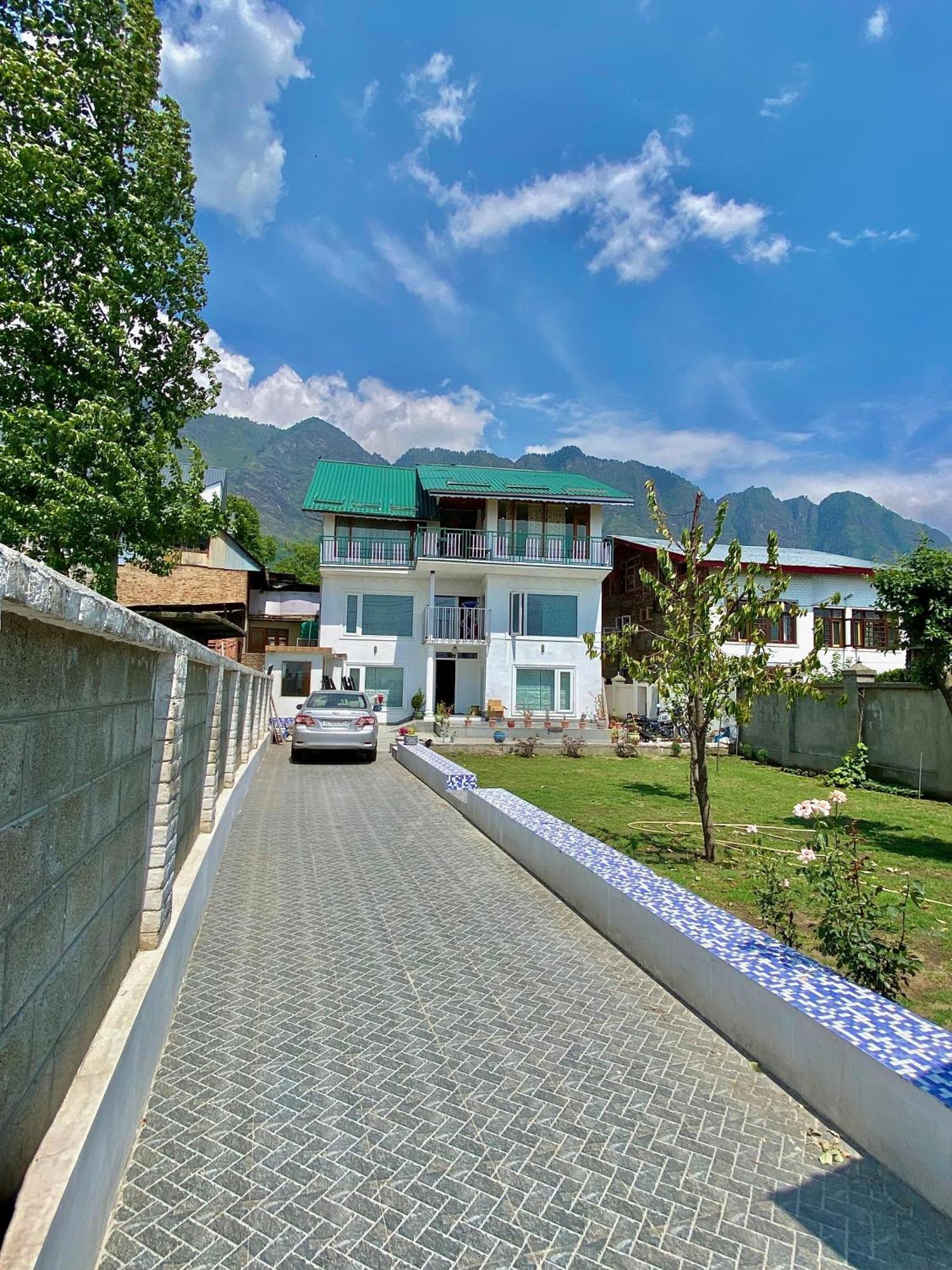 Heritage Lakend House Homestay *