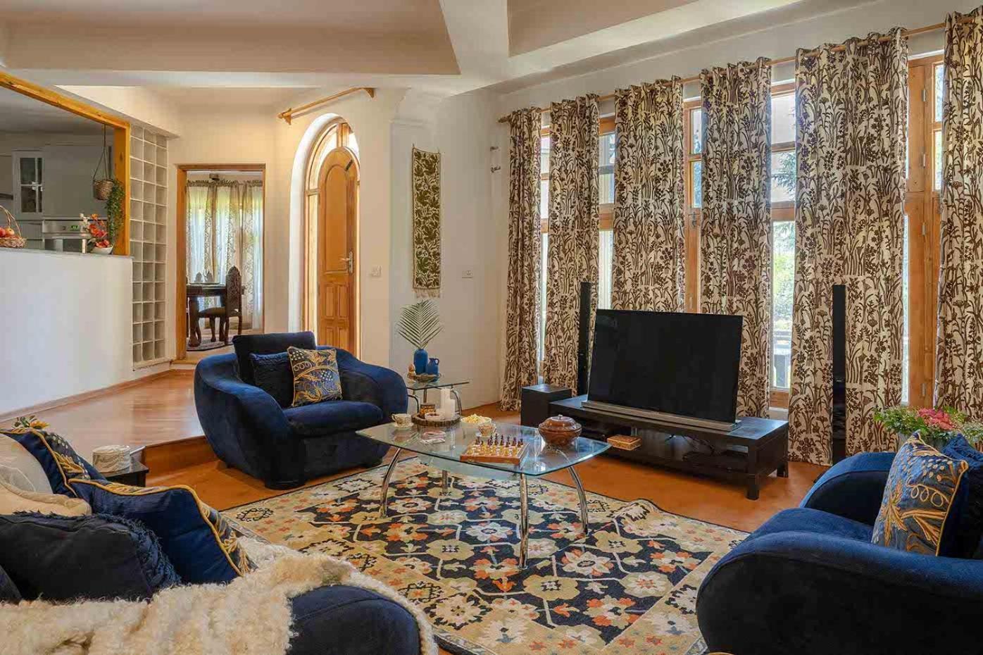 Lohonostays The Manor * Srinagar (Jammu and Kashmir)