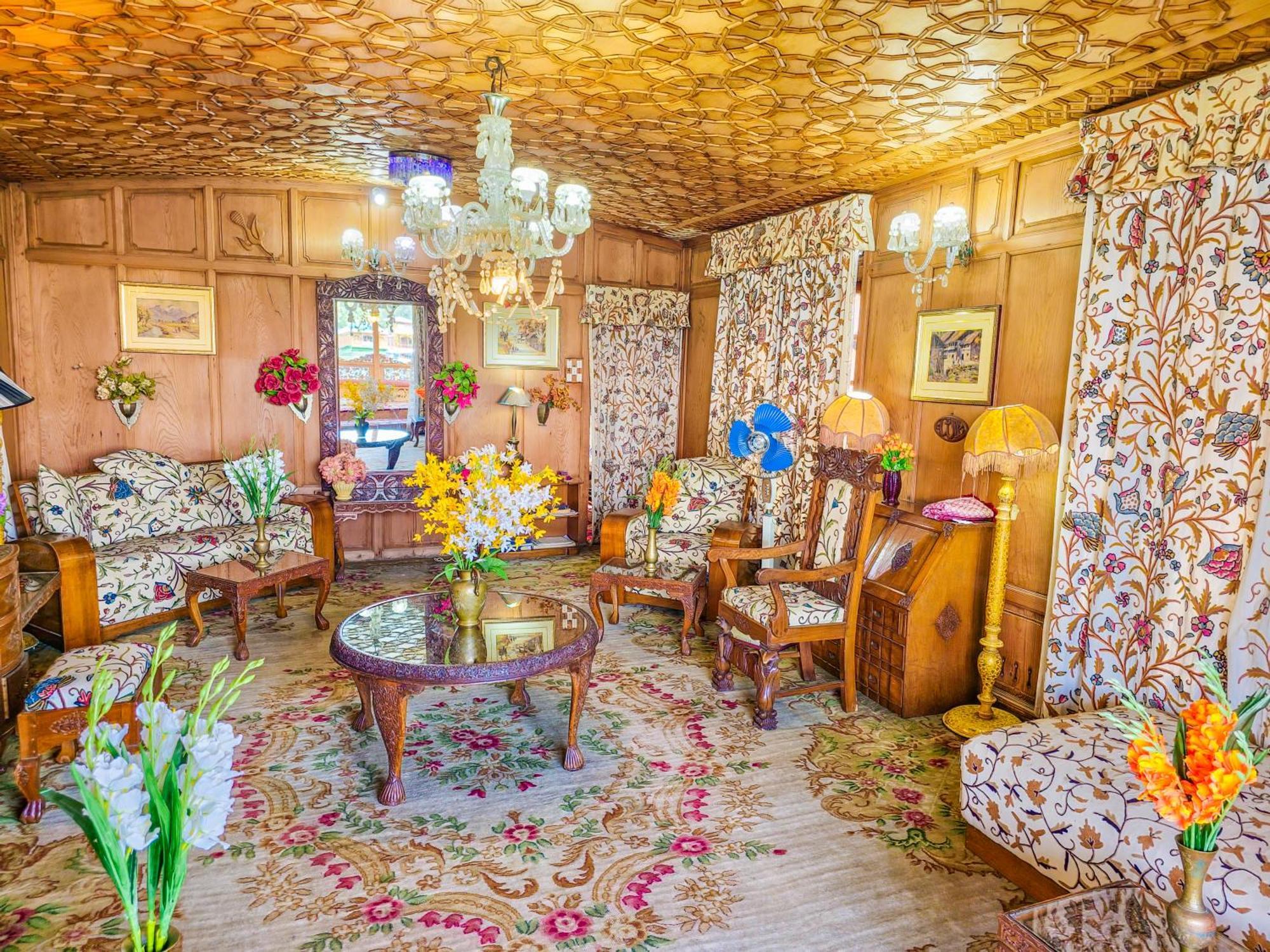 Hotel Mexico Group Of Houseboats Srinagar (Jammu and Kashmir)