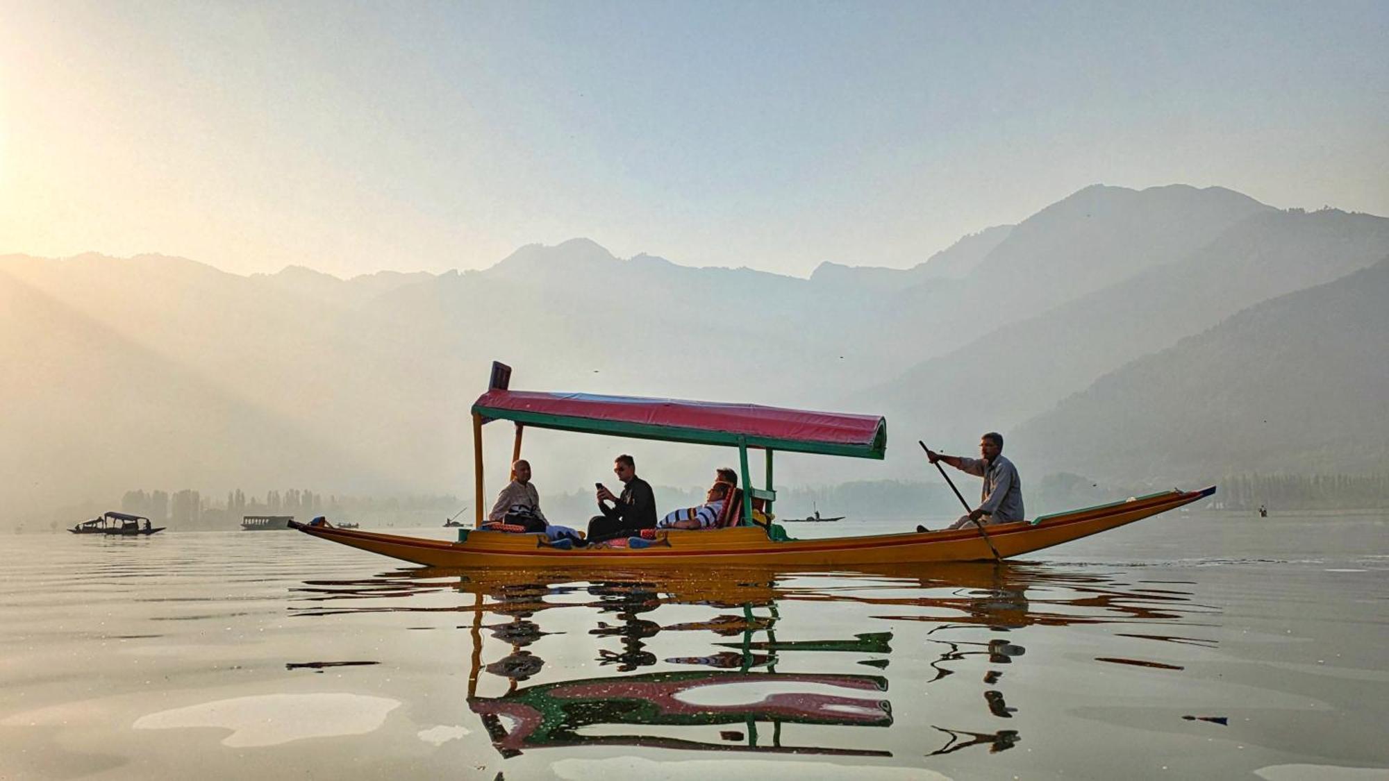 White House Group Of Houseboats Srinagar (Jammu and Kashmir)