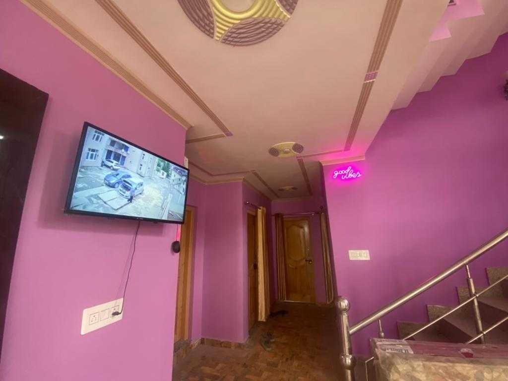 Oyo 81382 Penthouse 3* Srinagar (Jammu and Kashmir)