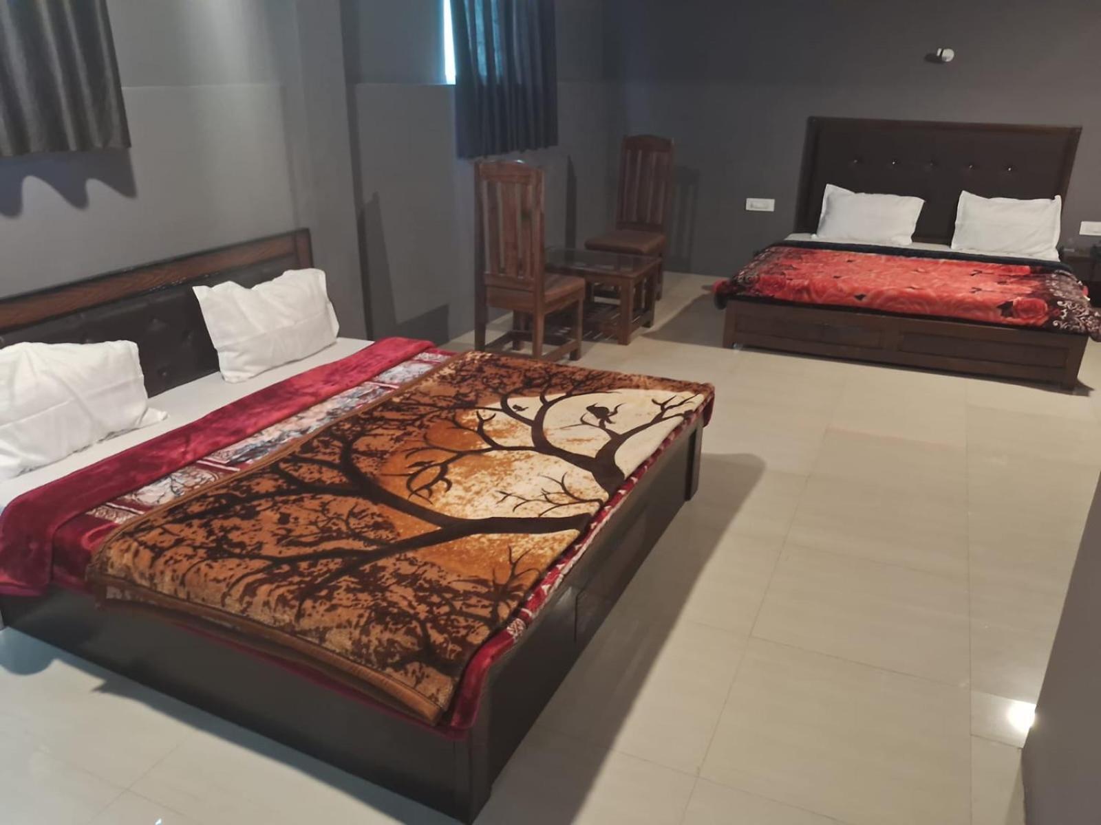 Solitaire Guest house *