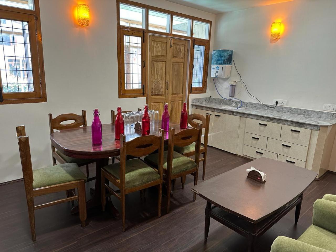 Guest house Redwood