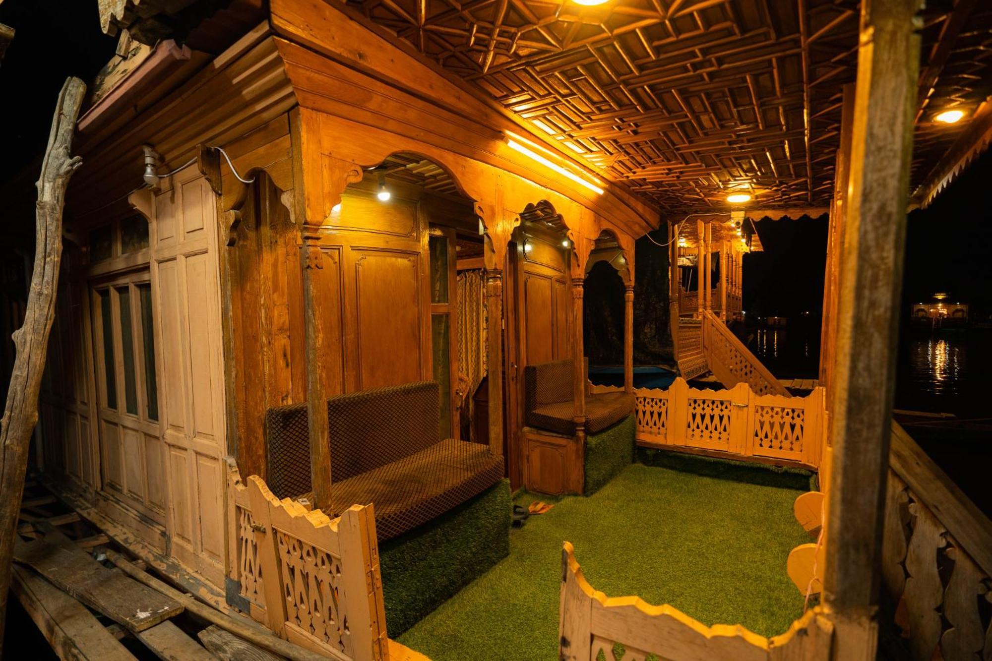 The Altaf Group Of Houseboats 4*