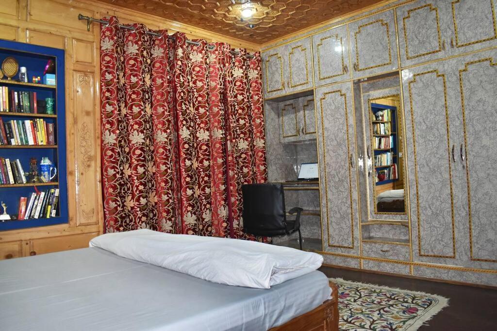 Wani Spaces Srinagar (Jammu and Kashmir)