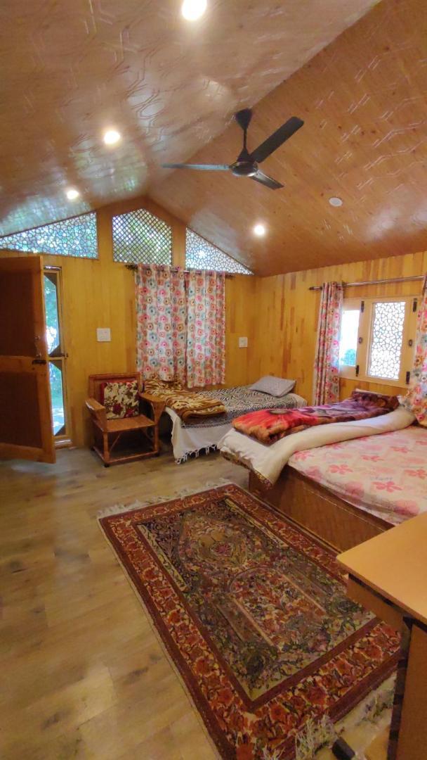 The Clover Homestay Srinagar (Jammu and Kashmir)