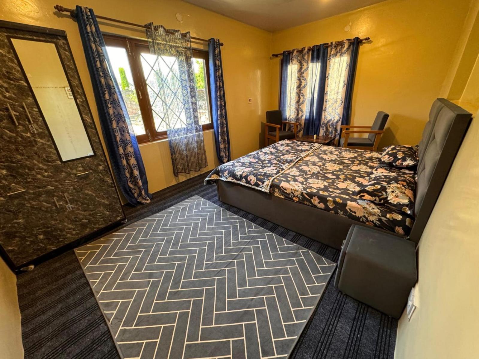 Maqsoom I Entire Near Airport And Dal Holiday home Srinagar (Jammu and Kashmir)