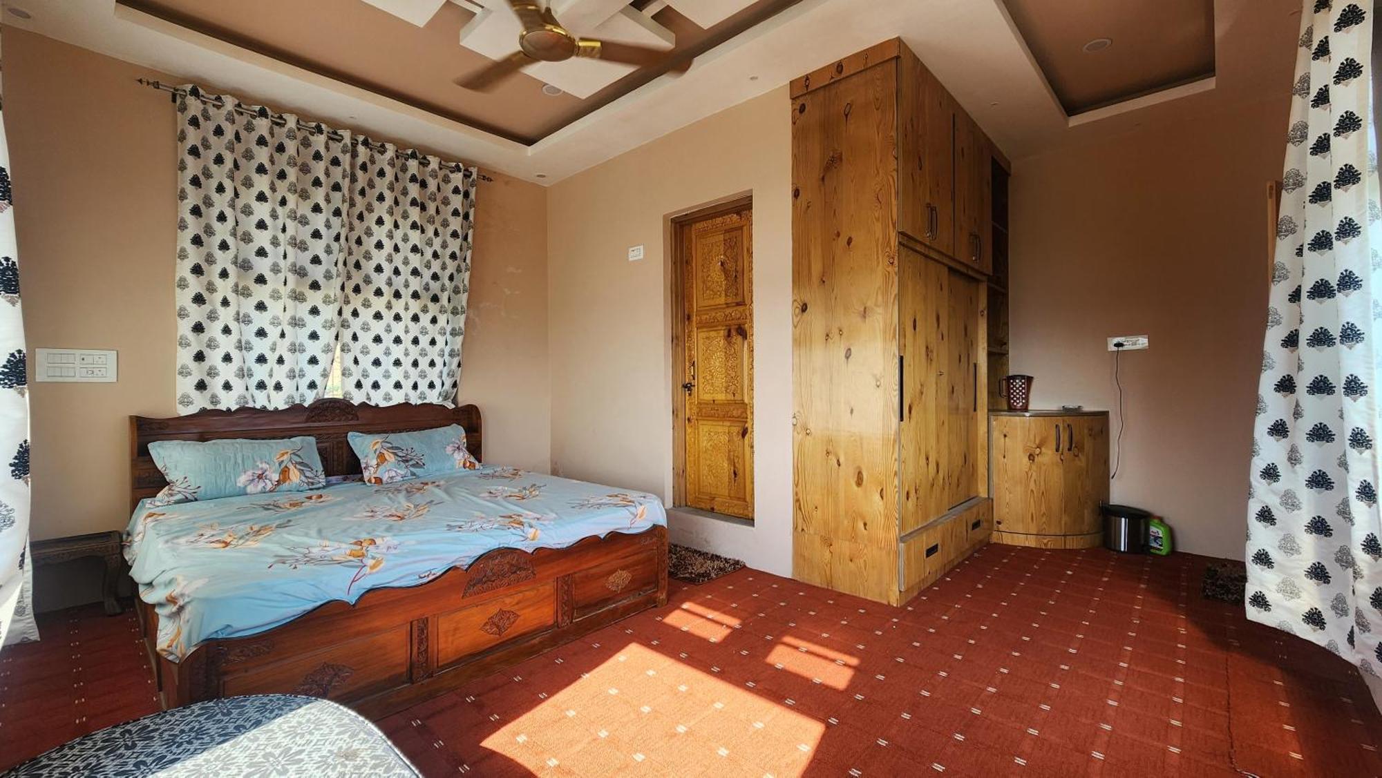 Kirmani Guest house