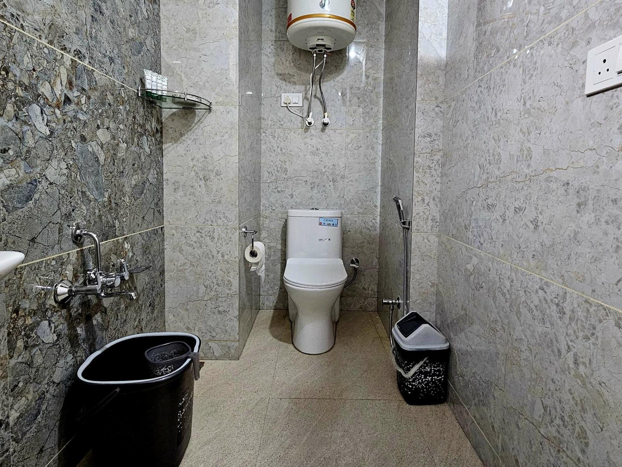 Hotel Duas Residency 4*