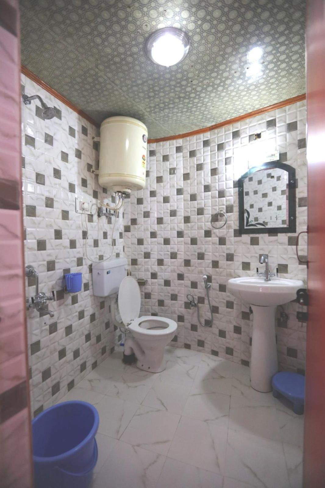 Guest house Gulab Srinagar (Jammu and Kashmir)