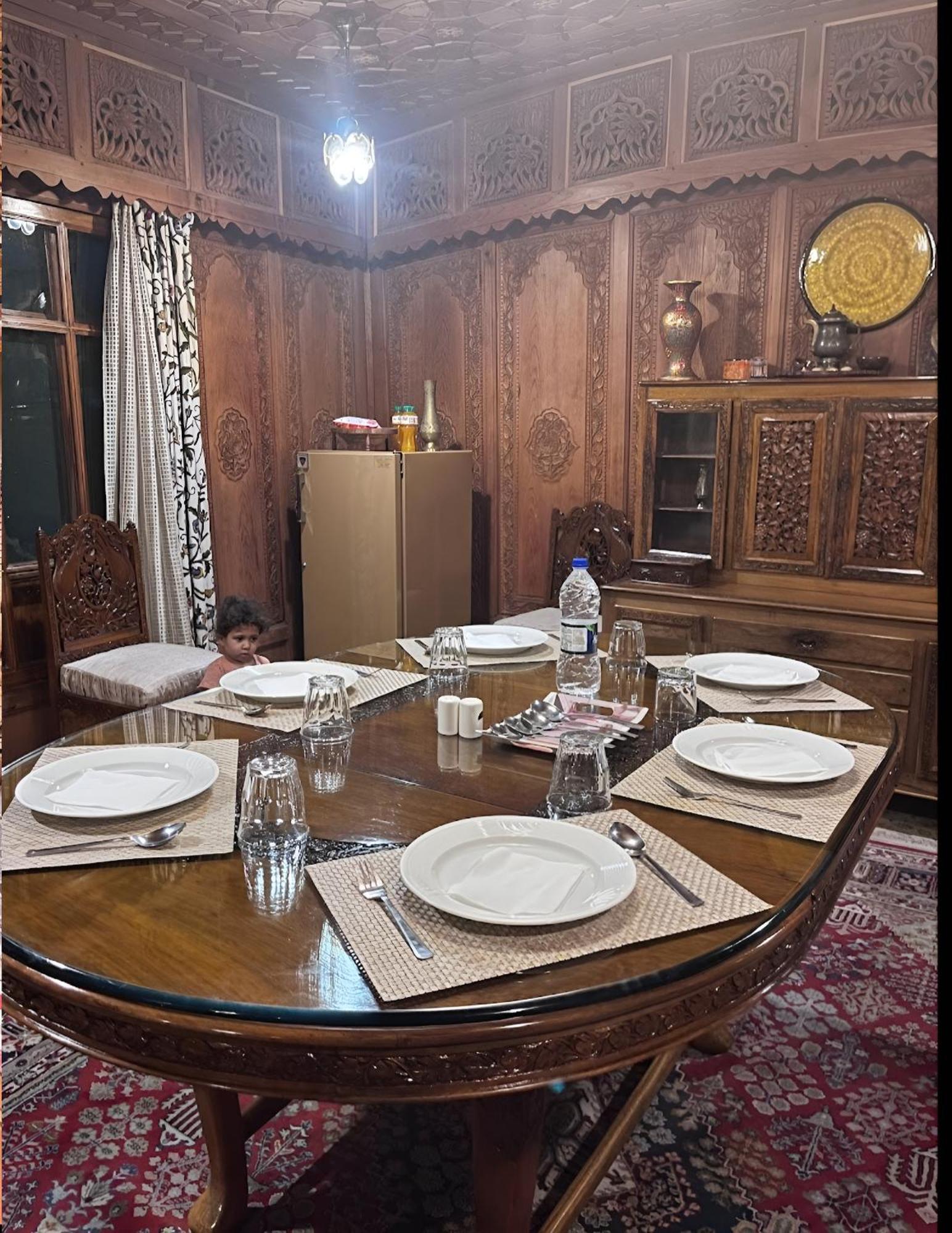 Hareem Group Of Houseboats 4* Srinagar (Jammu and Kashmir)