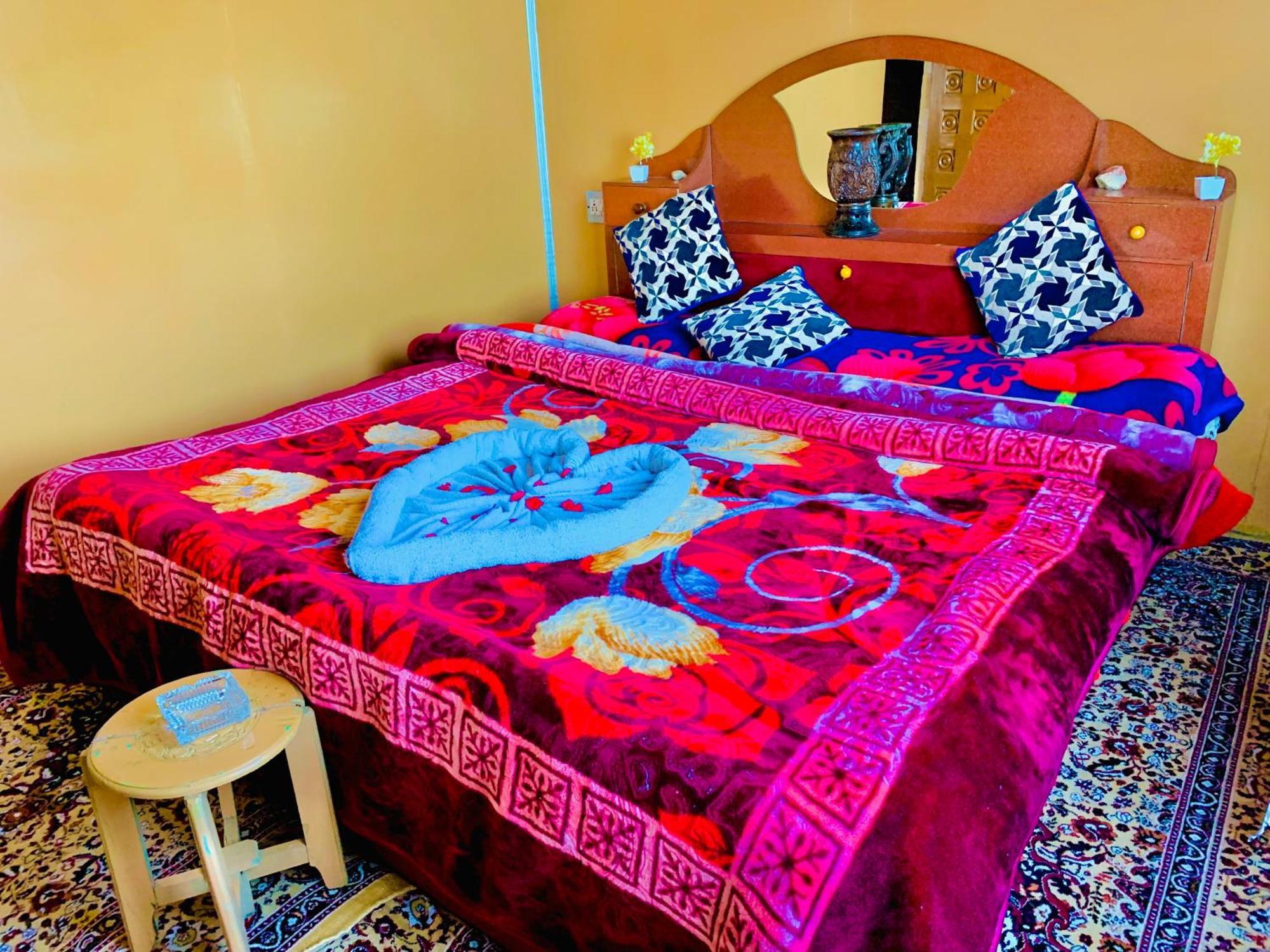 Farooq Biloo Palace Botel
