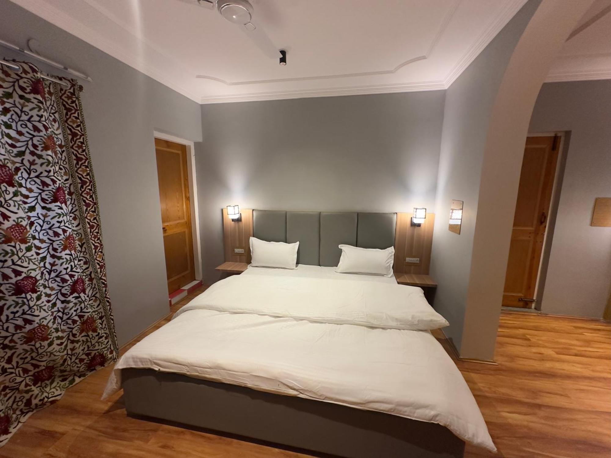 Homestay Silk Route *