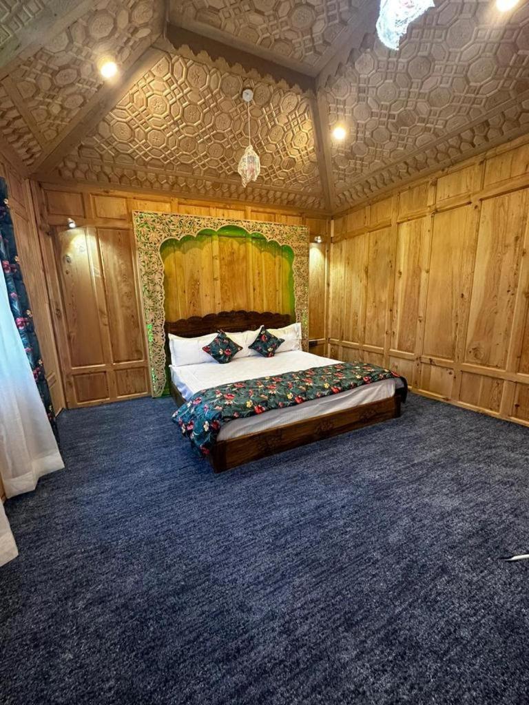 Apartment The Heritage Safina Group Of Houseboats *