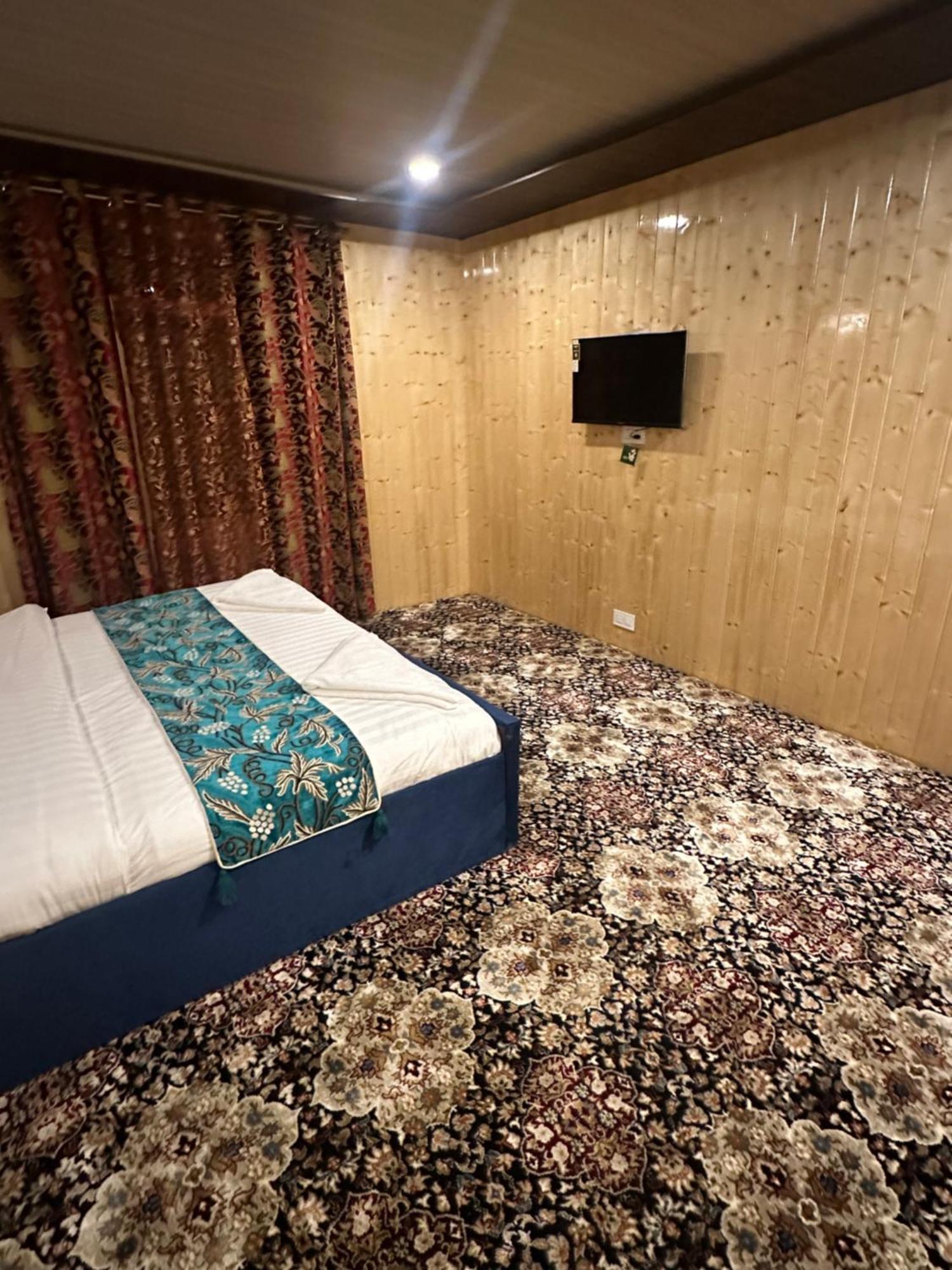 The Heritage Safina Group Of Houseboats