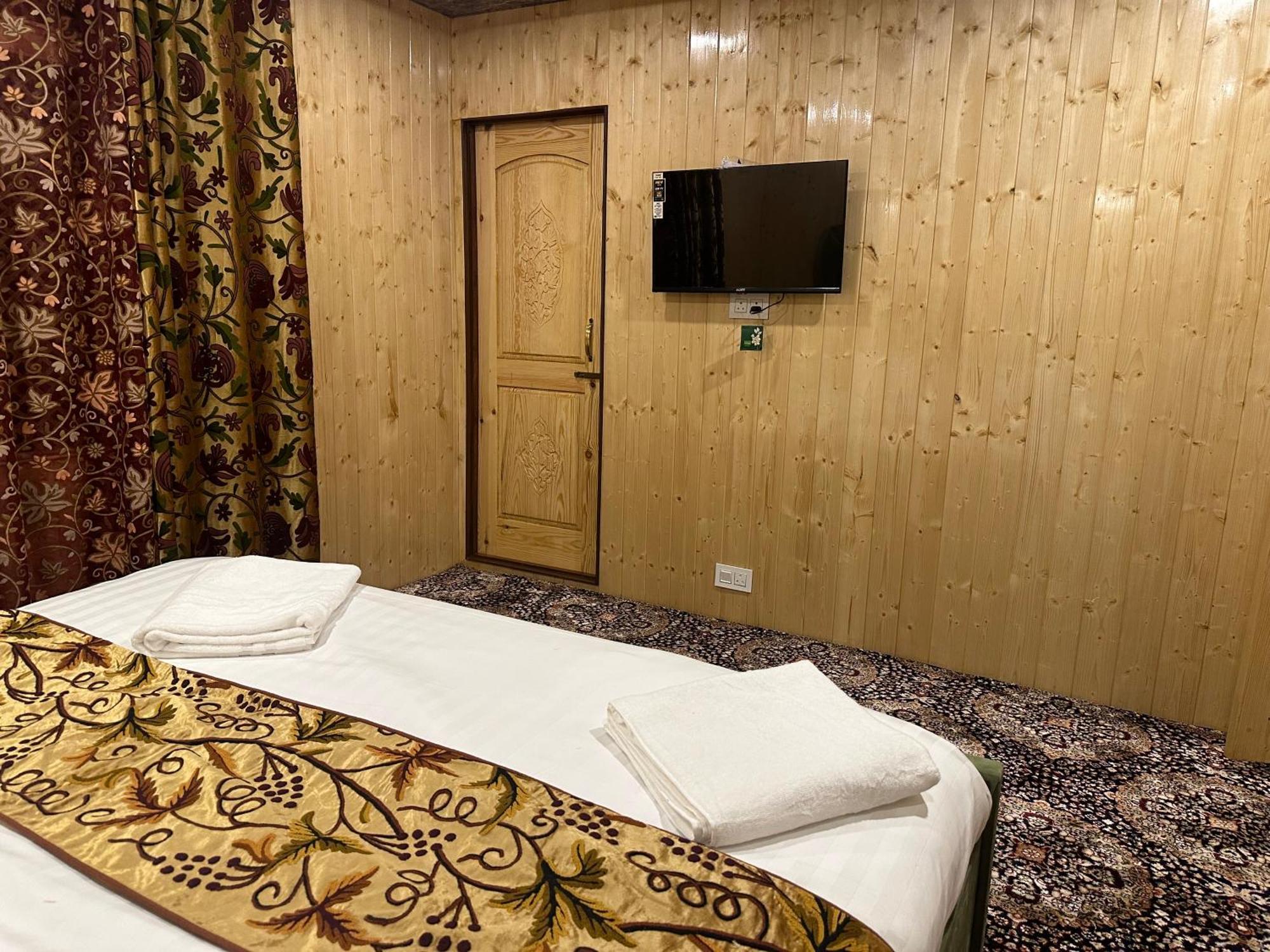 Apartment The Heritage Safina Group Of Houseboats Srinagar (Jammu and Kashmir)