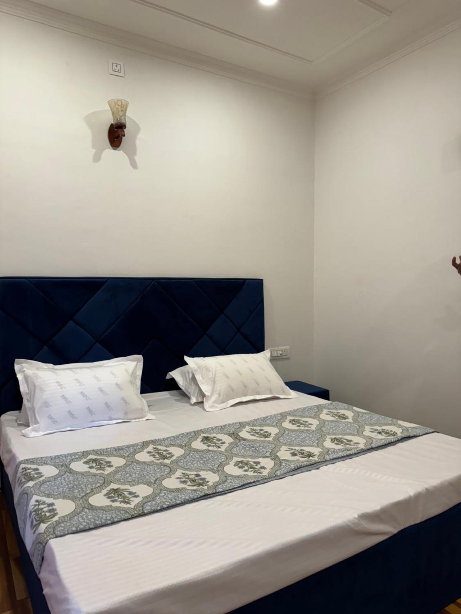 Homestay Shesh Bagh Boutique Luxury Retreat Srinagar (Jammu and Kashmir)