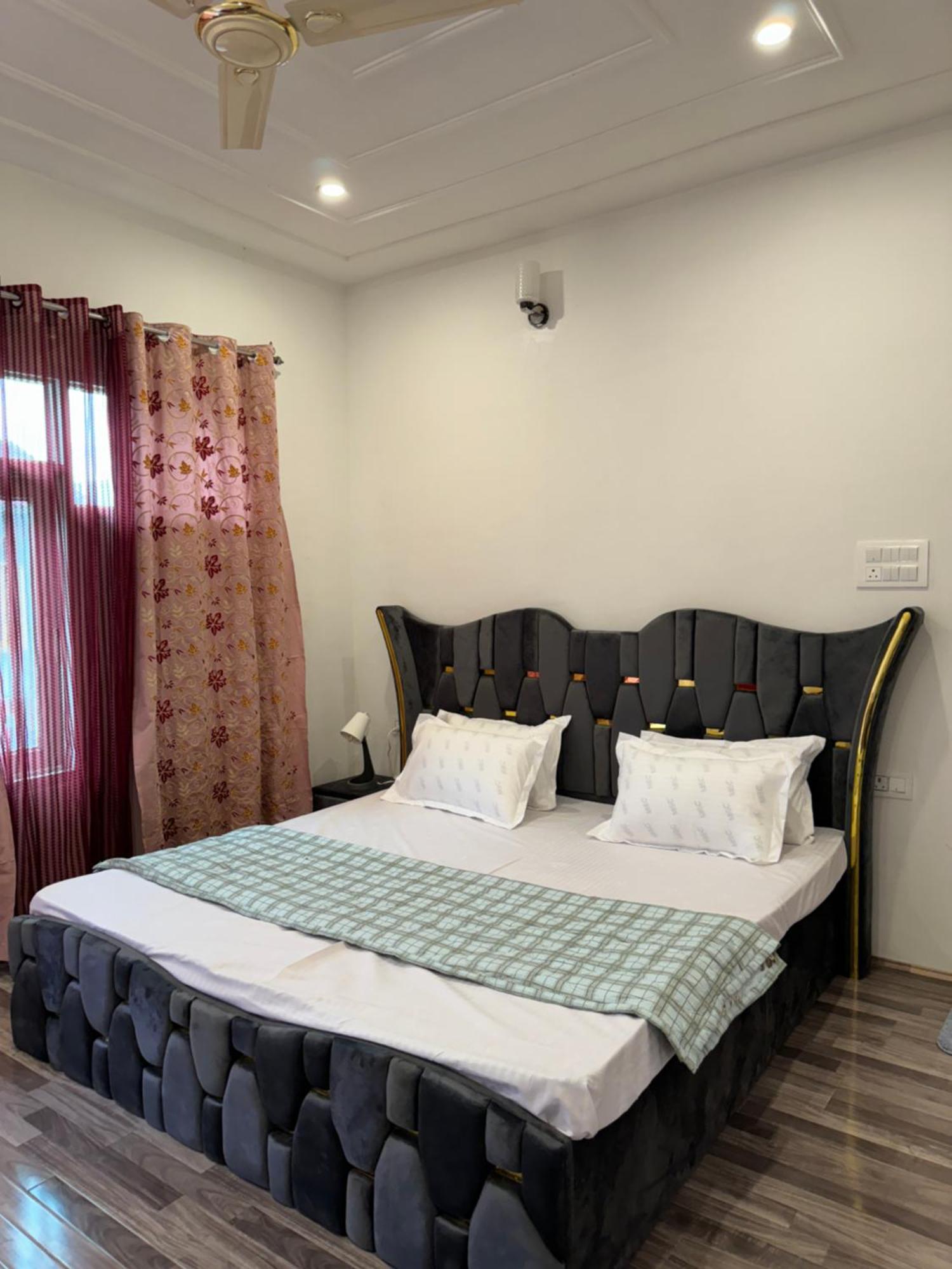 Homestay Shesh Bagh Boutique Luxury Retreat