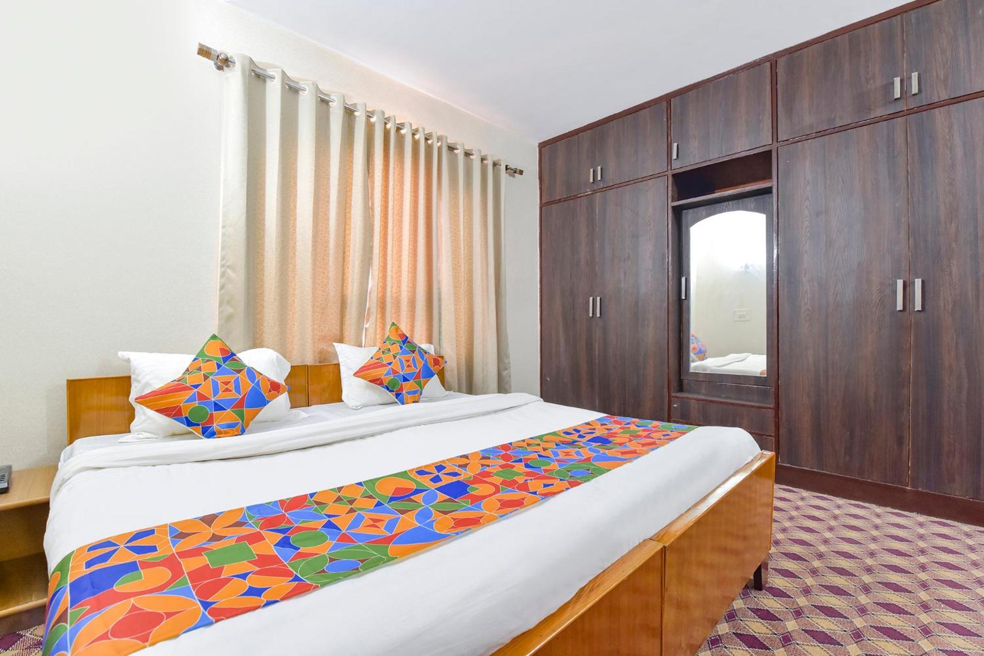 Fabhotel The Legend Residency Hotel
