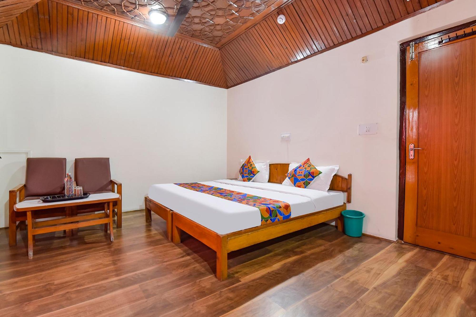 Fabhotel Day's Hotel Srinagar (Jammu and Kashmir)