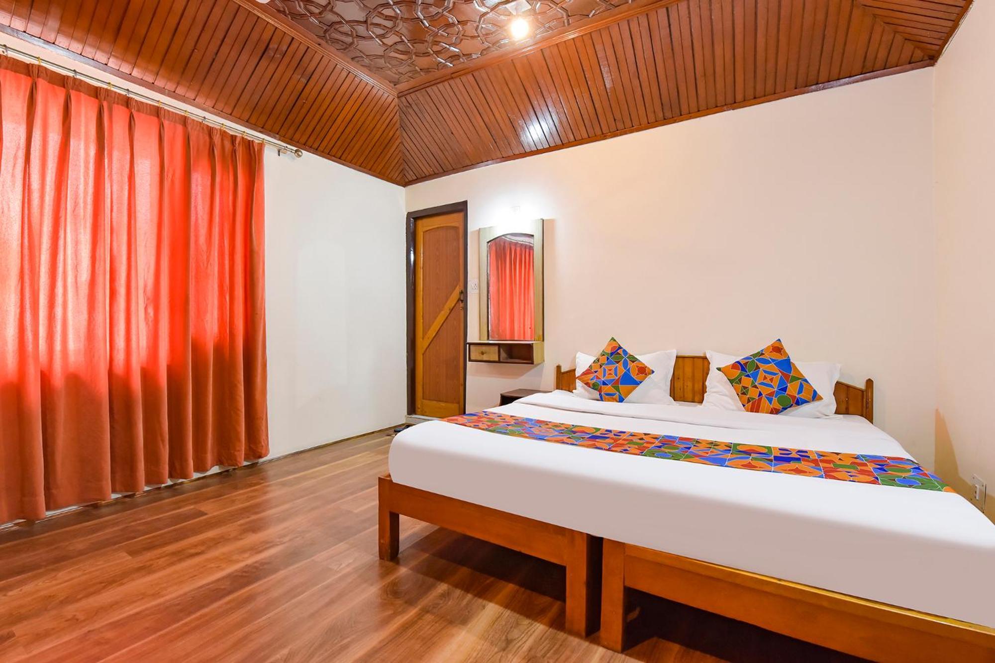 Fabhotel Day's